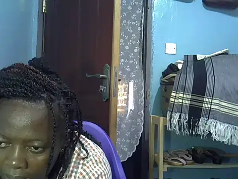 Ebonyceline online show from 05/17/26, 07:17
