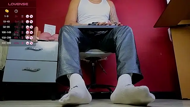 TomLover 12 online show from 12/01/25, 12:48