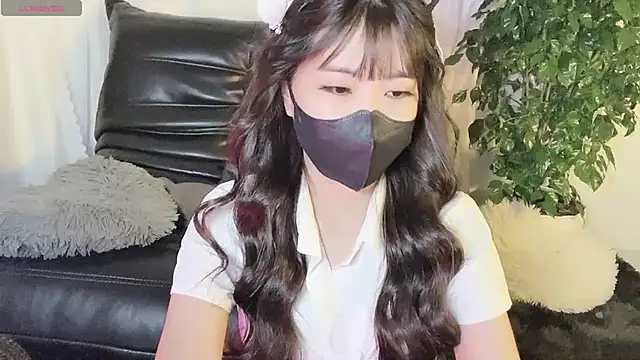 Snapshot of Mya_Lee chatting on 12/11/24, 04:20 Mya Lee online show from 12/11/24, 04:20