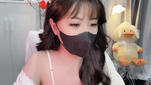 Snapshot of Mya_Lee chatting on 01/24/25, 04:17 Mya Lee online show from 01/24/25, 04:17