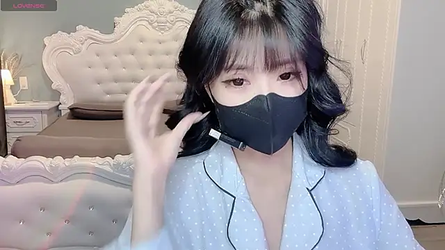 Mya Lee online show from 02/15/26, 07:43