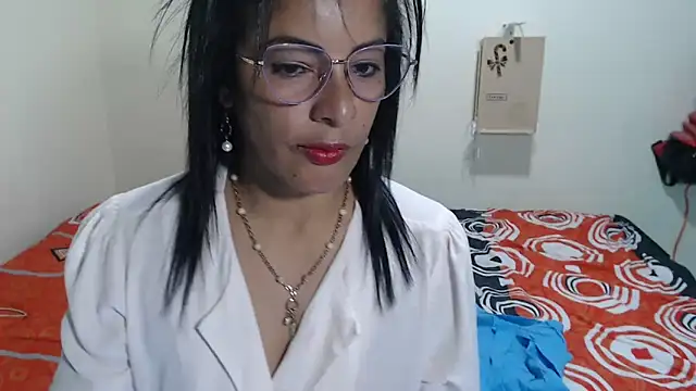 Snapshot of kateleyagrey chatting on 05/09/26, 06:24 kateleyagrey online show from 05/09/26, 06:24