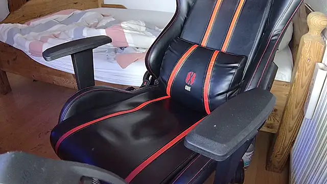 KmlBI26 online show from 04/09/26, 06:19