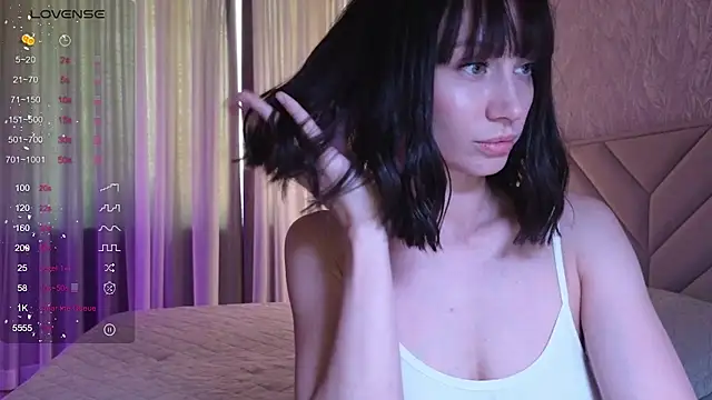 Alice Wonders online show from 11/20/25, 06:35