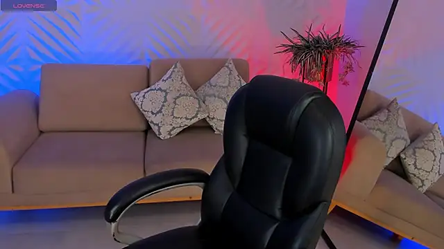 RoseFerrera online show from 09/19/25, 08:09