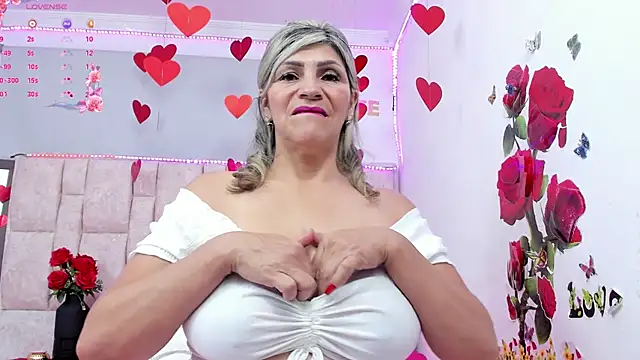 Celeste Lincon online show from 01/29/25, 12:43