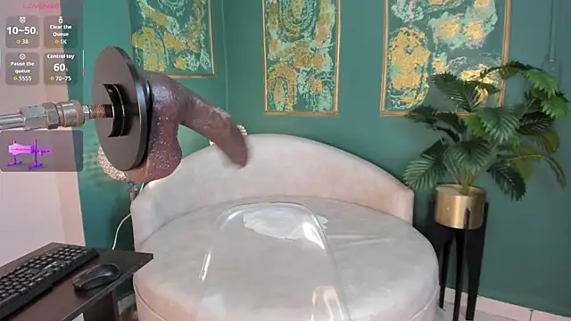 SofiaRousel online show from 04/15/26, 12:28