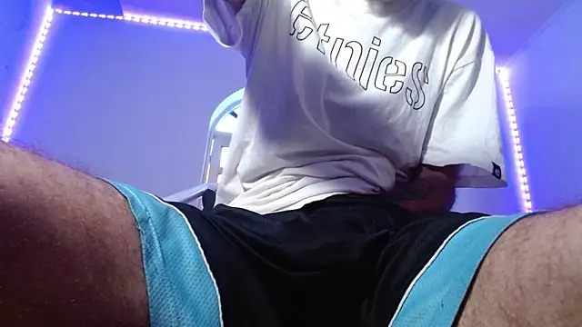 Snapshot of Tatted21xxx chatting on 12/03/25, 01:09 Tatted21xxx online show from 12/03/25, 01:09