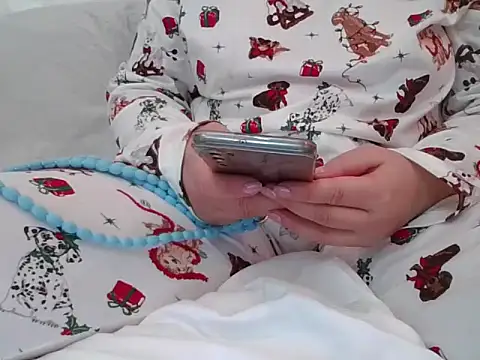 RealLittleRedRidingHood online show from 11/01/25, 05:59