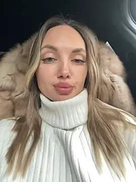 Snapshot of AngelinaMoore chatting on 01/10/25, 09:55 AngelinaMoore online show from 01/10/25, 09:55