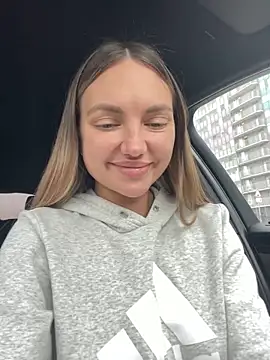 Snapshot of AngelinaMoore chatting on 03/02/25, 11:18 AngelinaMoore online show from 03/02/25, 11:18