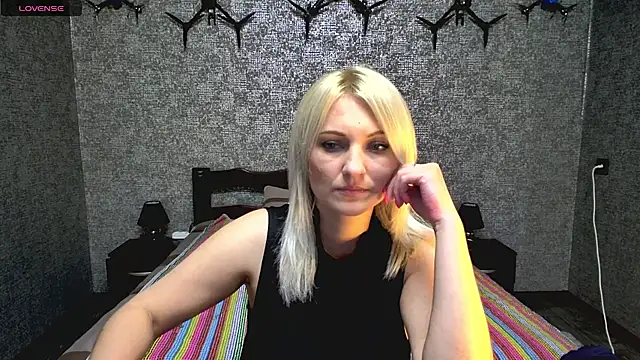 annagreeneyess online show from 05/24/26, 11:04
