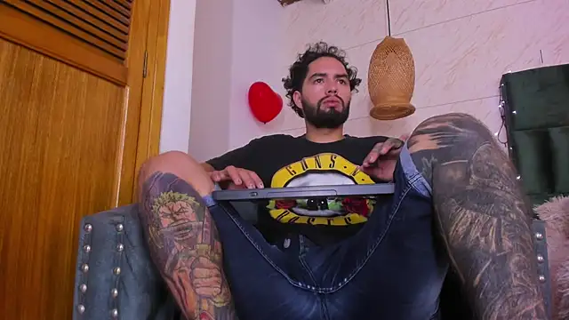 matteosantos online show from 02/15/25, 03:39