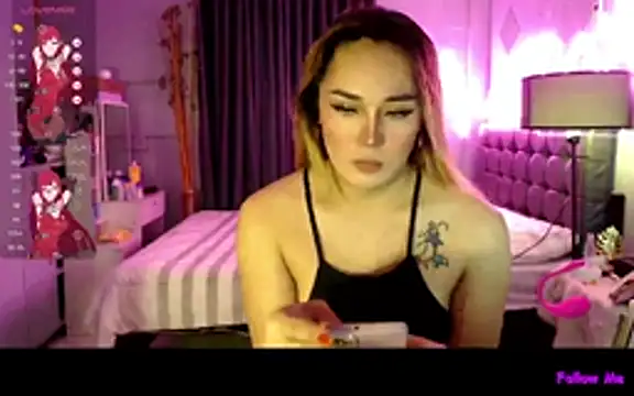 DivaMooree online show from 11/13/25, 01:26