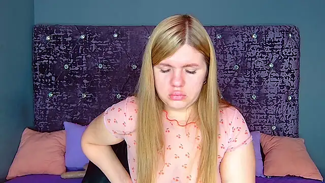 NoraBigAss online show from 11/10/25, 01:04