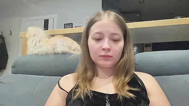 Snapshot of CharmingSarah chatting on 03/04/26, 05:08 CharmingSarah online show from 03/04/26, 05:08