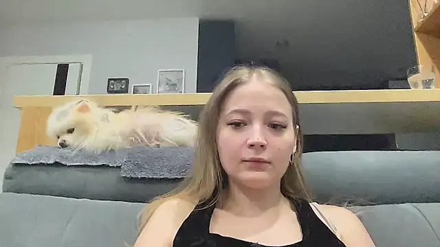 CharmingSarah online show from 04/29/26, 04:22