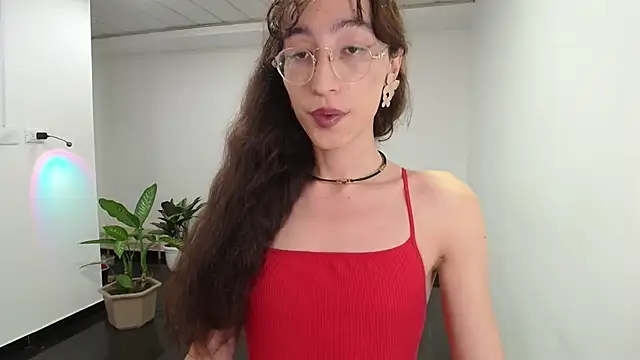 NicoleCortez online show from 12/05/24, 02:42