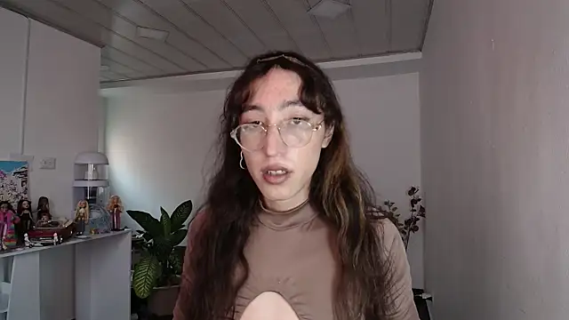 NicoleCortez online show from 03/02/25, 09:22