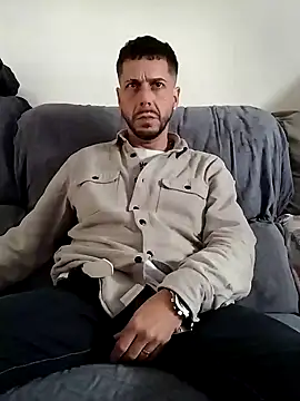 LoGaNfree88 online show from 01/08/25, 11:43