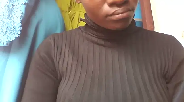 Snapshot of shape30 chatting on 12/12/24, 08:57 shape30 online show from 12/12/24, 08:57