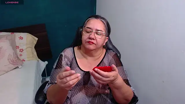 scaelettdubois online show from 03/26/26, 02:39