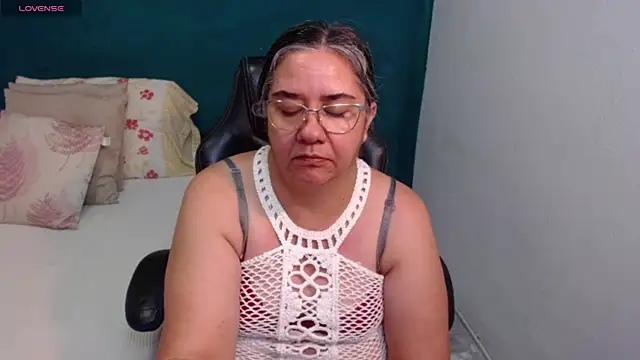 scaelettdubois online show from 04/06/26, 04:46