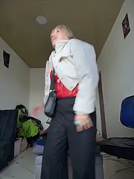 sexymarilyncolombia online show from 04/12/26, 01:16