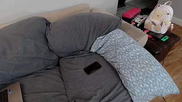 Snapshot of EmoDream1998 chatting on 03/12/25, 01:58 EmoDream1998 online show from 03/12/25, 01:58