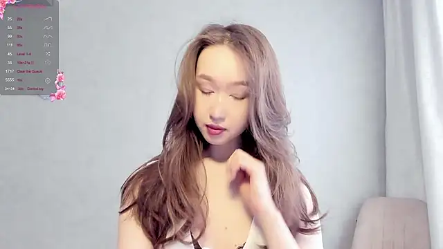  luna 022 online show from 03/22/25, 07:04