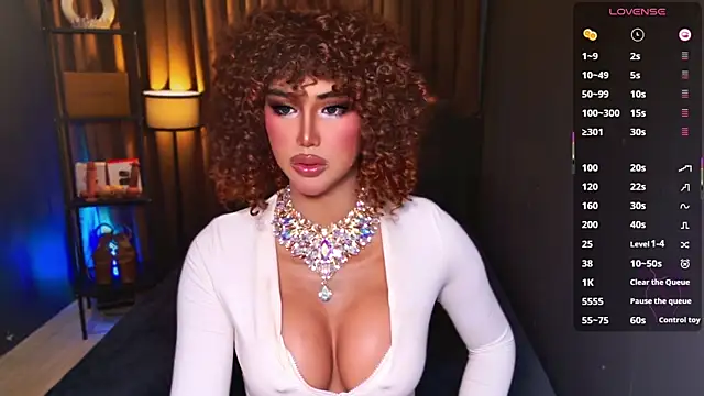 Snapshot of SexGoddess_Celine chatting on 11/09/25, 01:31 SexGoddess Celine online show from 11/09/25, 01:31