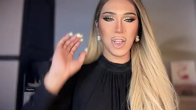 Ts glamxxxx online show from 01/11/26, 02:05