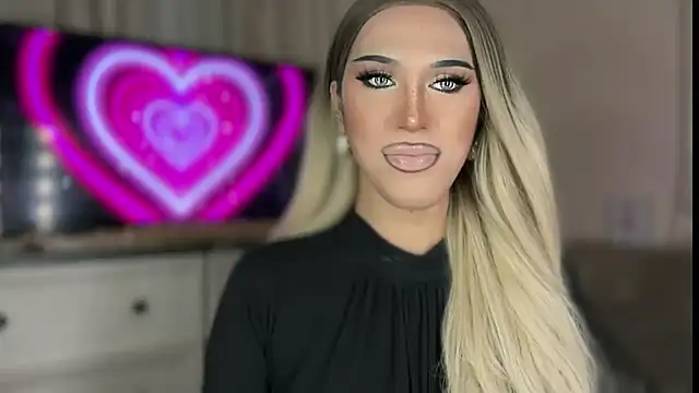 Ts glamxxxx online show from 03/18/26, 10:51