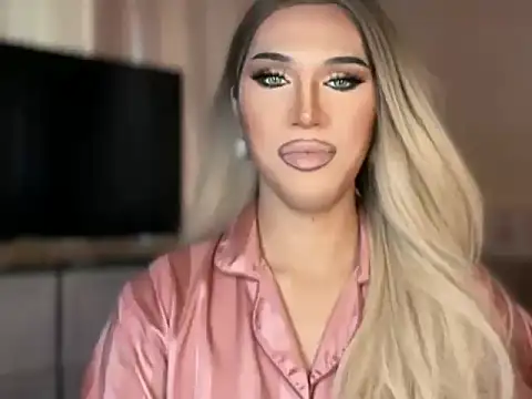 Ts glamxxxx online show from 03/19/26, 02:37