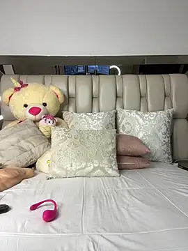 ALISSON FOXXX1 online show from 02/12/25, 12:05