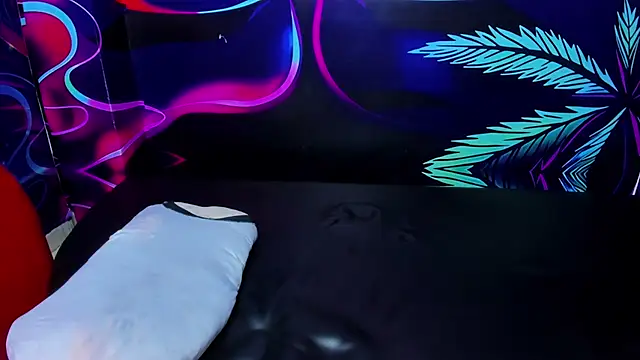 miacam-hot online show from 01/19/26, 04:00