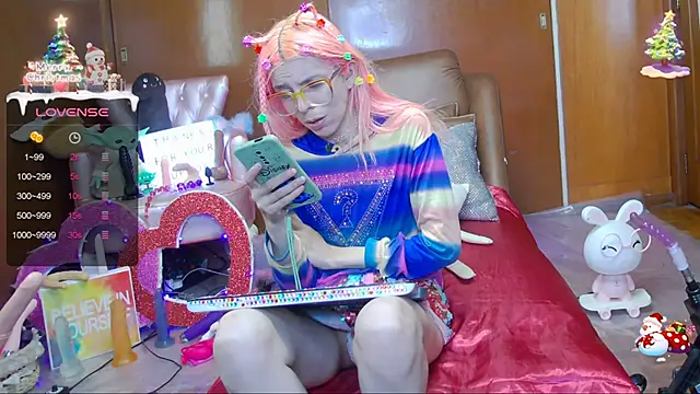 Snapshot of Skinygirl chatting on 01/10/25, 02:46 Skinygirl online show from 01/10/25, 02:46