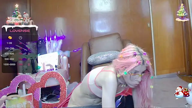 Snapshot of Skinygirl chatting on 01/28/25, 03:36 Skinygirl online show from 01/28/25, 03:36