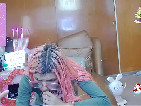 Snapshot of Skinygirl chatting on 09/25/25, 09:40 Skinygirl online show from 09/25/25, 09:40