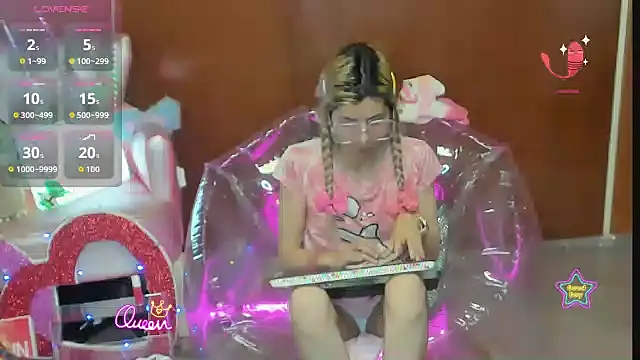 Skinygirl online show from 02/10/26, 12:04