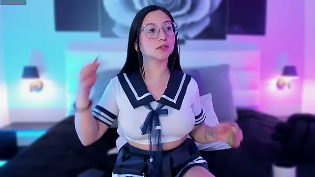 lucy neil online show from 01/24/25, 07:07