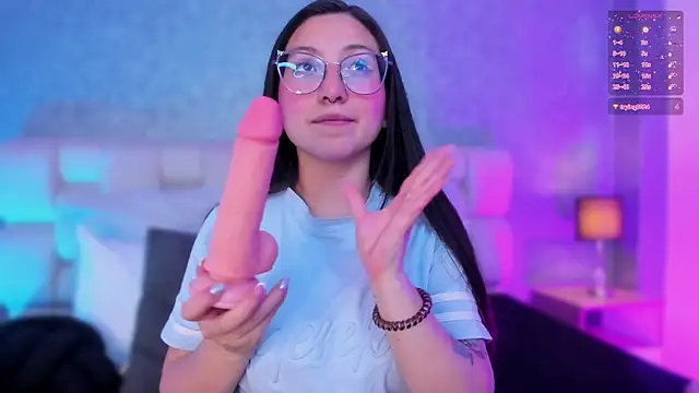 lucy neil online show from 02/04/25, 11:49