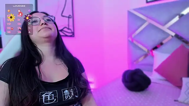 lucy neil online show from 02/28/25, 02:53