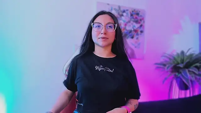 lucy neil online show from 11/29/25, 02:36