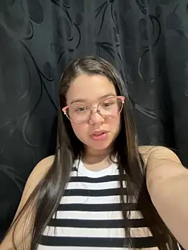 Lucyklein2022 online show from 12/31/24, 05:33