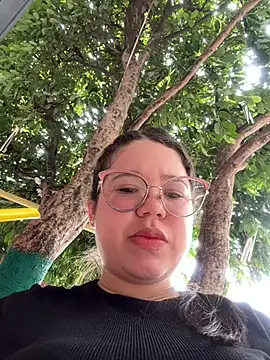 Lucyklein2022 online show from 01/09/25, 03:44