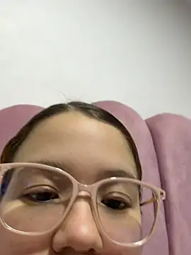 Snapshot of Lucyklein2022 chatting on 07/17/26, 01:34 Lucyklein2022 online show from 07/17/26, 01:34
