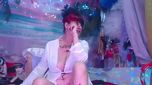 NightOrhideya online show from 10/25/25, 03:18