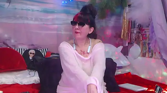 NightOrhideya online show from 11/16/25, 03:23