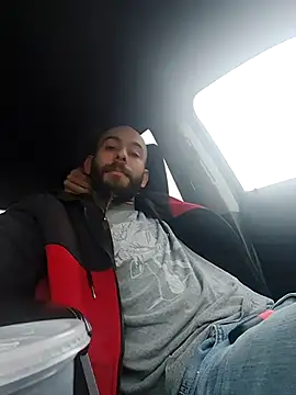 Snapshot of JohnnyFaster chatting on 11/15/25, 01:40 JohnnyFaster online show from 11/15/25, 01:40